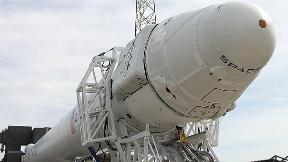 SpaceX aplaza el lanzamiento de su quinta misión a la Estación Espacial