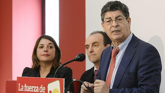 Valderas anuncia que no volverá a optar a ser parlamentario andaluz