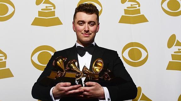 Sam Smith triunfa con cuatro premios y Beck se lleva el mejor álbum en los Grammy