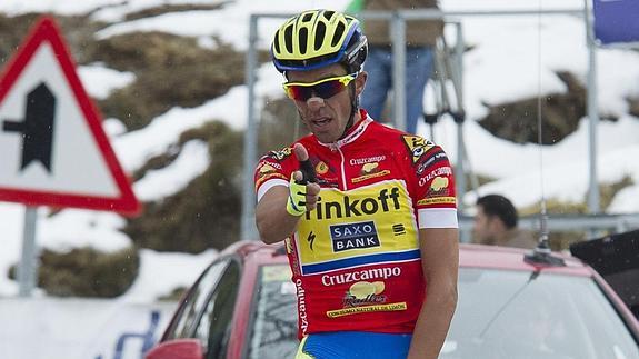 Contador repite en Granada y ve cerca el triunfo final