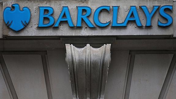 Barclays pierde 239 millones en 2014, lastrado por la venta de su negocio en España