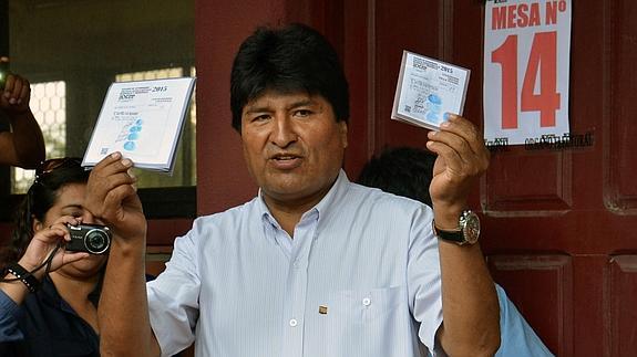 La oposición boliviana noquea al oficialismo y avanza en comicios regionales