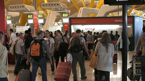 Interior encarga un megacerebro capaz de localizar terroristas entre los pasajeros