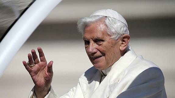 Benedicto XVI cumple 88 años