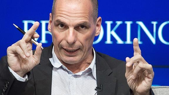 Varoufakis afirma que Grecia «no juega» con la salida del euro