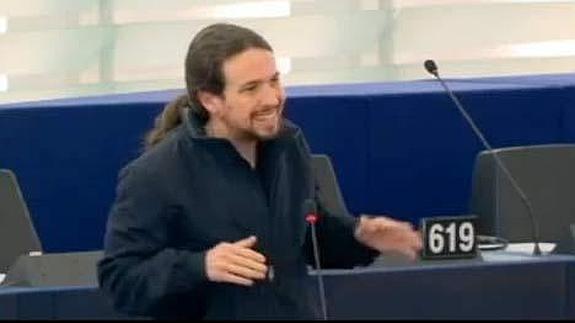 Iglesias carga contra De Guindos en el Parlamento Europeo: «Fue uno de los máximos colaboradores de Rato»