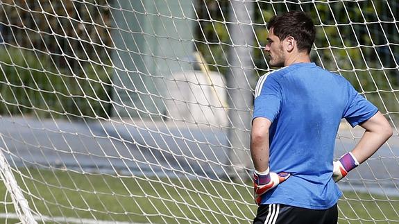 Casillas: «Puedes hacer diez paradas pero la gente se queda con el error»