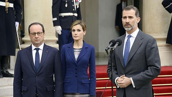 Los Reyes retomarán el 2 de junio la visita de Estado a Francia