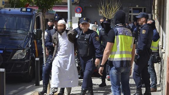 Detenidos en Barcelona dos propagandistas del Estado Islámico