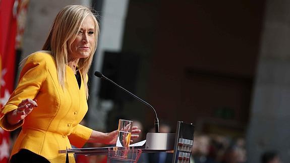 Cifuentes: «Hoy empieza un tiempo nuevo sin ataduras hacia nadie»