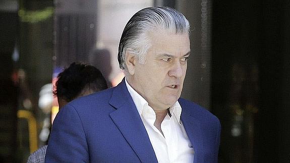 El juez rebaja las fianzas en la 'caja B' pero mantiene 1,2 millones al PP