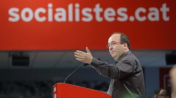Iceta avisa que del 27-S no saldrá la independencia