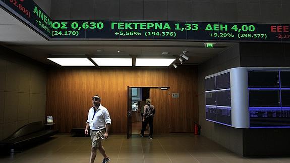 La Bolsa de Atenas sigue en rojo en su tercera sesión tras la reapertura