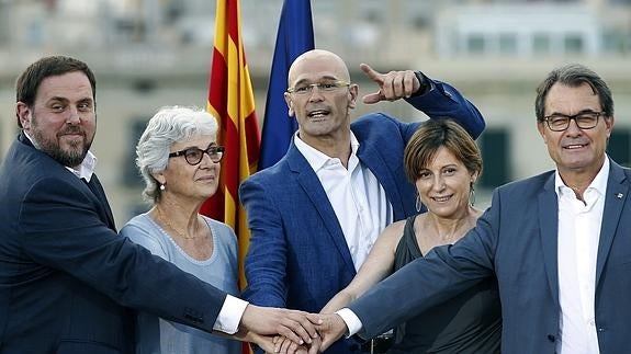 ERC comprende que Romeva está «centrado» en la independencia y no en defender a Mas