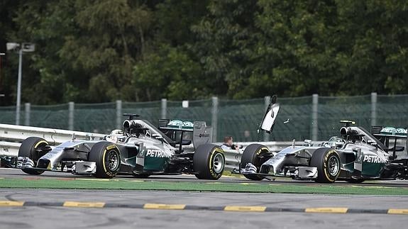 La Fórmula 1 vuelve con duelo Mercedes-Ferrari