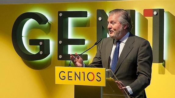 Méndez de Vigo ve «interesante» el debate sobre la eliminación de los deberes