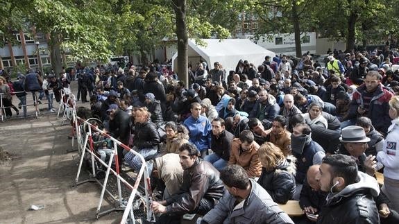 Berlín planea dar tres años de residencia a los refugiados sirios
