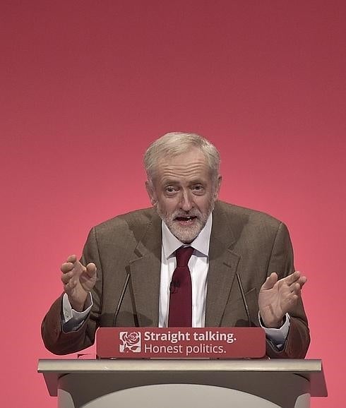 Corbyn defiende un programa de «cambio» para poner fin a la austeridad