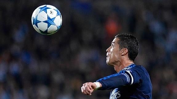 Cristiano y Lewandowski, ataque letal en el equipo ideal de la segunda jornada