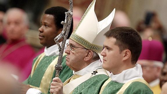 El Papa llama a la Iglesia «a no cerrar sus puertas a quien se equivoca»