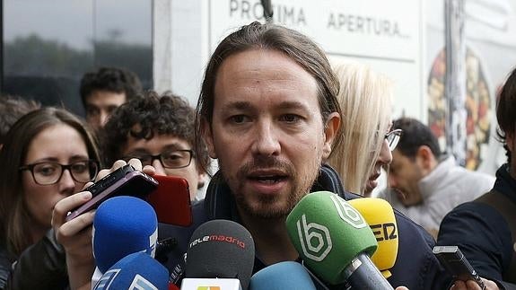 Iglesias centra la estrategia de Podemos en cinco «blindajes» constitucionales