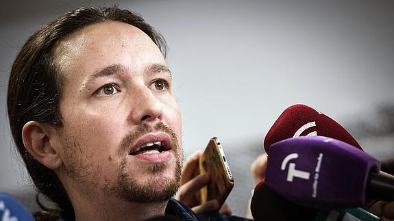 Pablo Iglesias confirma que Catalunya Sí que es Pot votará en bloque contra la moción y Mas