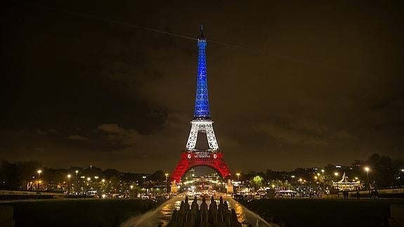 El Estado Islámico amenaza en un vídeo con derribar la torre Eiffel y aviones de Air France