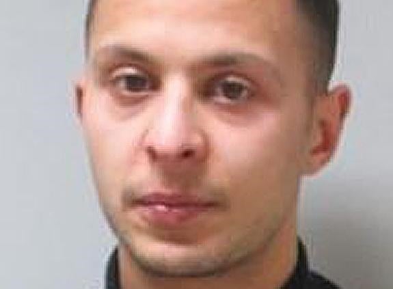 Abdeslam avisó a dos amigos de que estaba en Bruselas pero que intentaba llegar a Siria