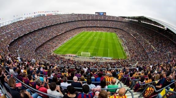 España en 10 campos de fútbol