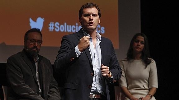 Rivera: «Quiero gobernar si puedo cambiar este país, no a cualquier precio»