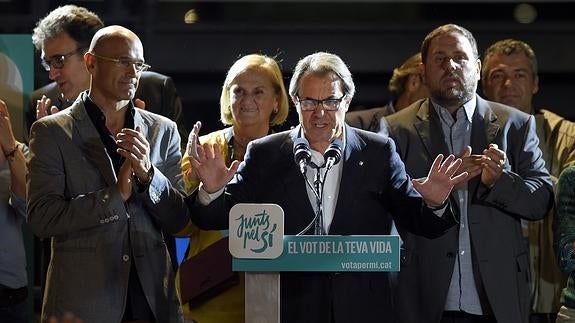 CDC no contempla un candidato alternativo a Artur Mas para una investidura