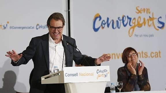 Mas: «No queremos otro Gobierno del PP ni del PP y Ciudadanos»