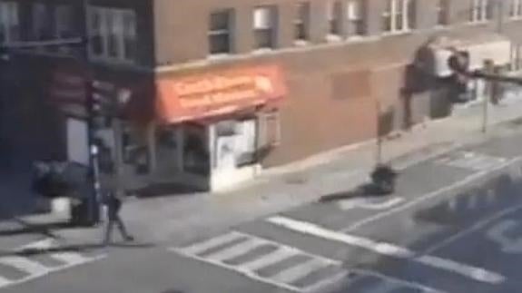 Chicago difunde un vídeo que muestra cómo un policía blanco mata a tiros a un joven negro