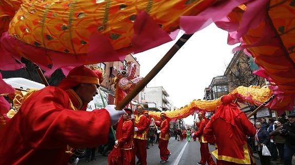 La comunidad china celebra su Año Nuevo en España