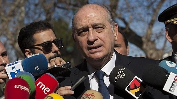 Los jueces acusan a Fernández Díaz de crear «estado de alarma» con su opinión sobre la corrupción