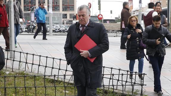 Bárcenas detalla de memoria la caja B del PP pero no aporta nada que lo acredite