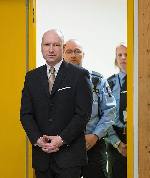 Breivik gana la demanda contra Noruega por trato «inhumano»