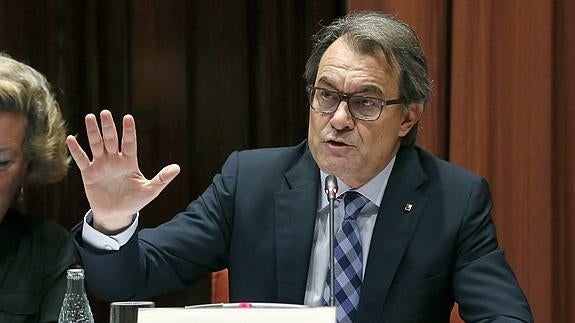 Mas lamenta la oposición del Gobierno «pese a la mayoría del Parlamento de Cataluña»