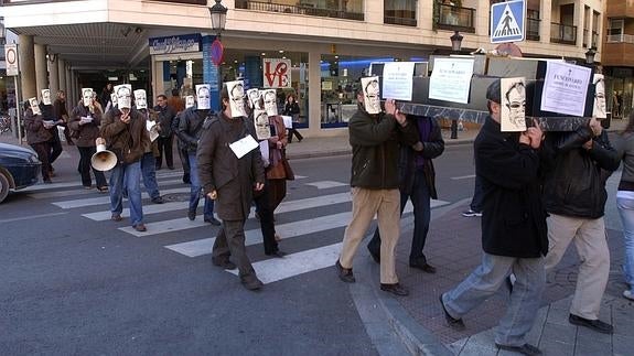 El Constitucional paraliza la reducción de horario de los funcionarios en Castilla-La Mancha