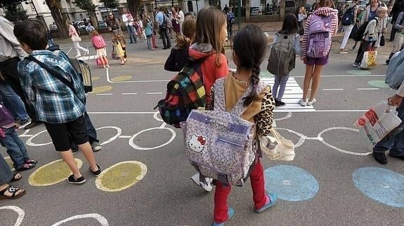 Dan de alta al niño que seguía hospitalizado por ingerir pastillas en un colegio de Granada