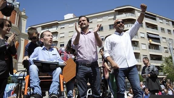 Garzón y Echenique tienden la mano al PSOE tras el 26-J