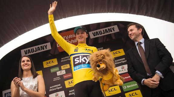 Froome gana en Vaujany y arrebata el liderato a Contador