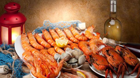  Langostinos, salmón y trucha para preparar la piel para el sol