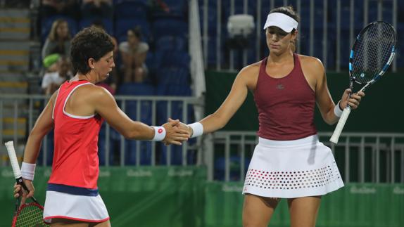 Garbiñe y Suárez se quedan a un partido de la medalla