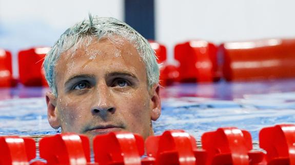 Lochte confirma que fue atracado a punta de pistola