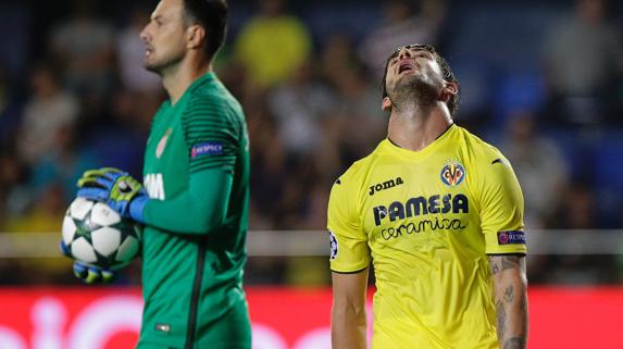 El Villarreal decepciona en su estreno