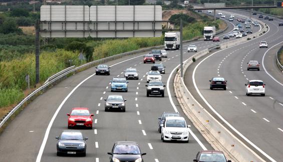 Diez personas, la mayoría motoristas, fallecen en las carreteras durante el fin de semana