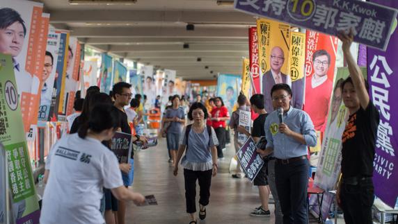 Hong Kong celebra sus primeras elecciones tras la 'revolución de los paraguas'