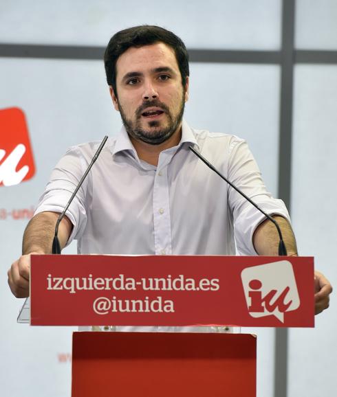 Malestar en IU porque Podemos haya dejado a Garzón sin portavocía económica