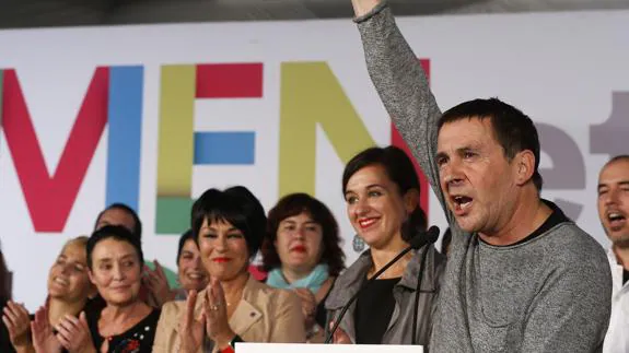 Urkullu dialogará con todos los partidos para dotar de «estabilidad» al Gobierno vasco